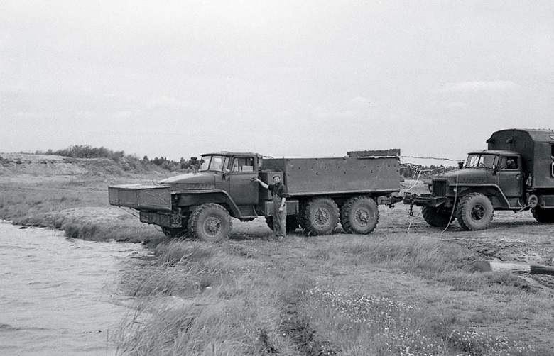 Урал-375П